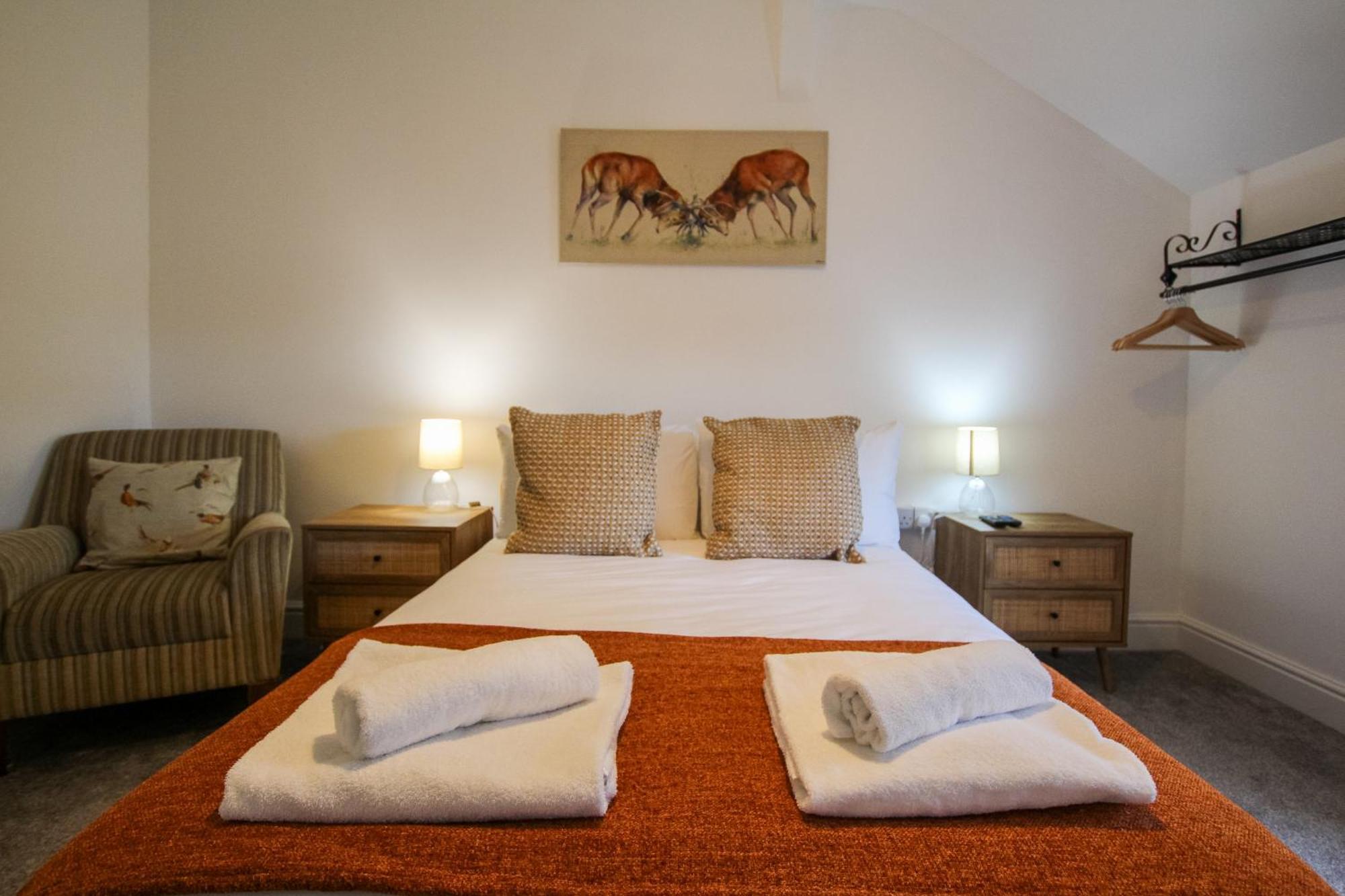 Fairways View - Spacious Apartment - Sleeps 6 - Lovely Views - By Rework Accommodation Hoylake Exterior foto